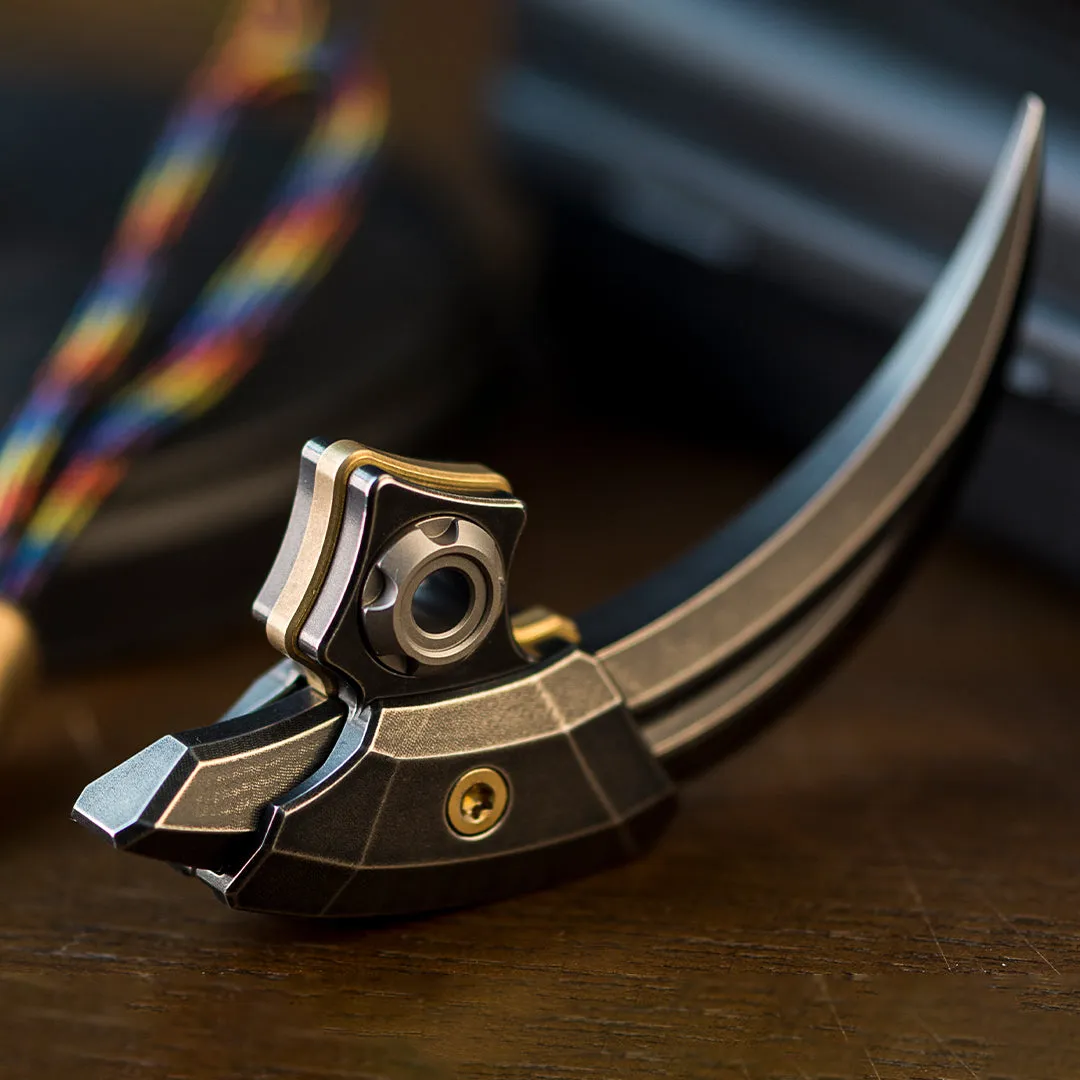 Alien- Titanium Digging Tool for Outdoor Camping