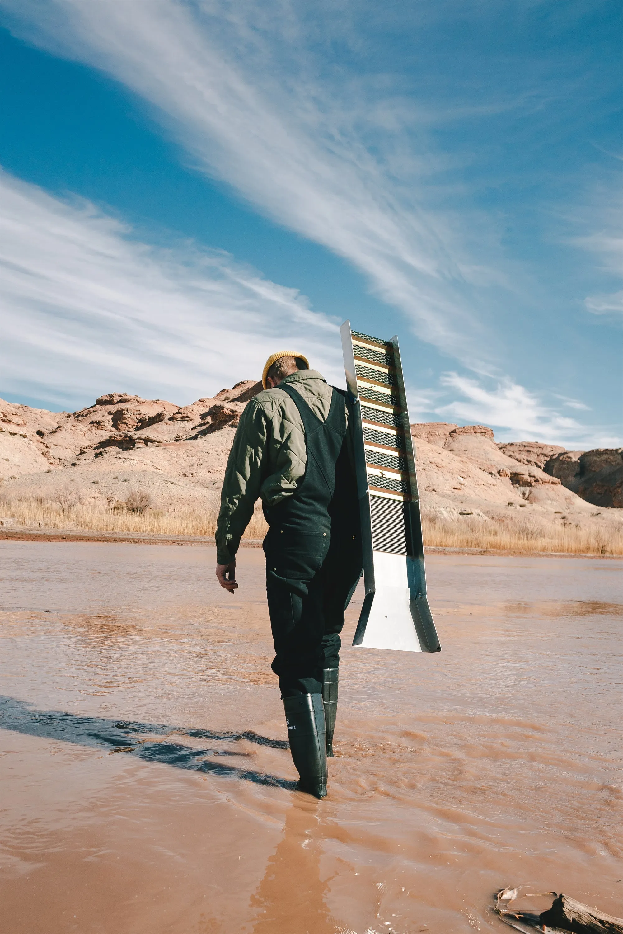 Backpacking Self-Locking Sluice Box