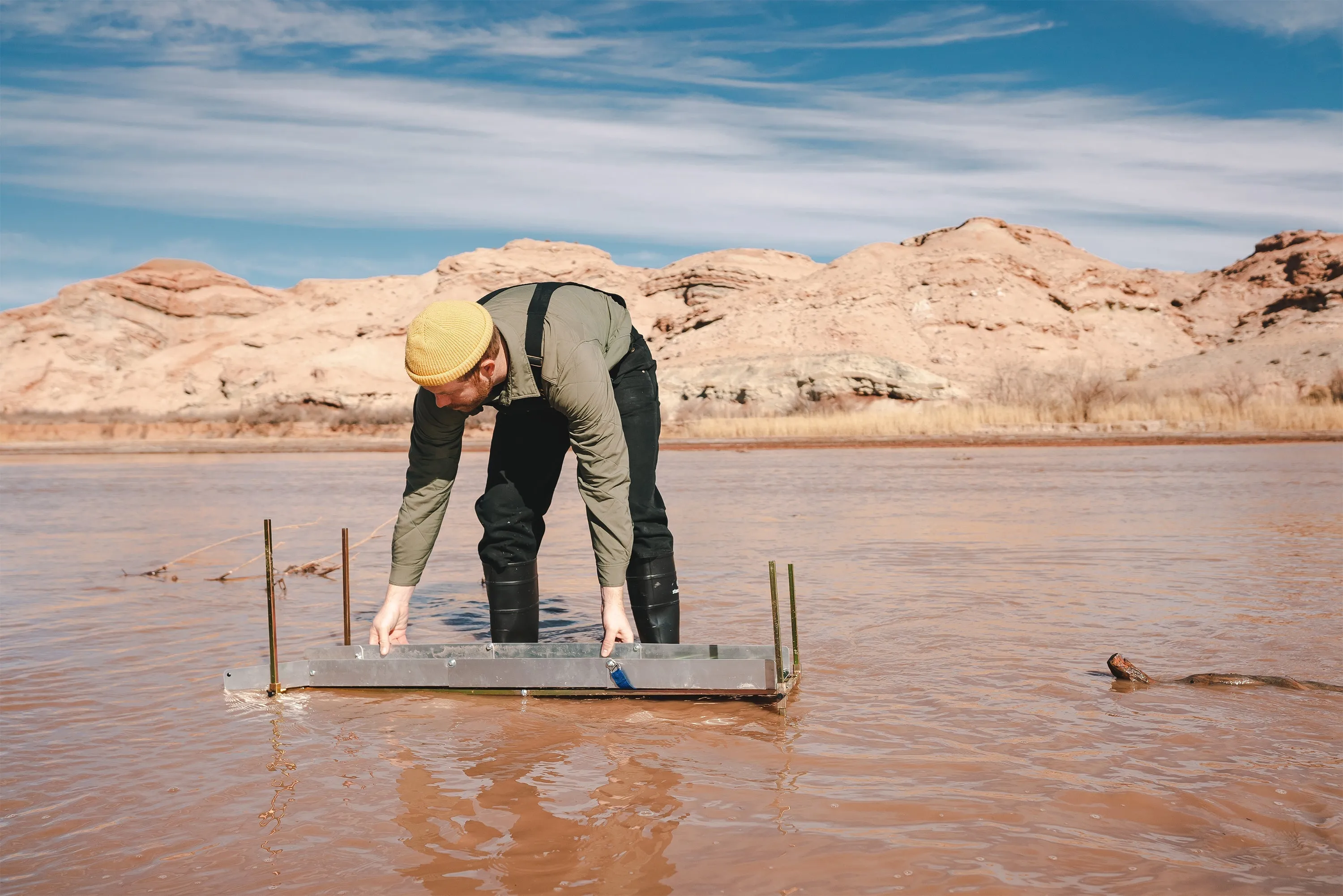 Backpacking Self-Locking Sluice Box