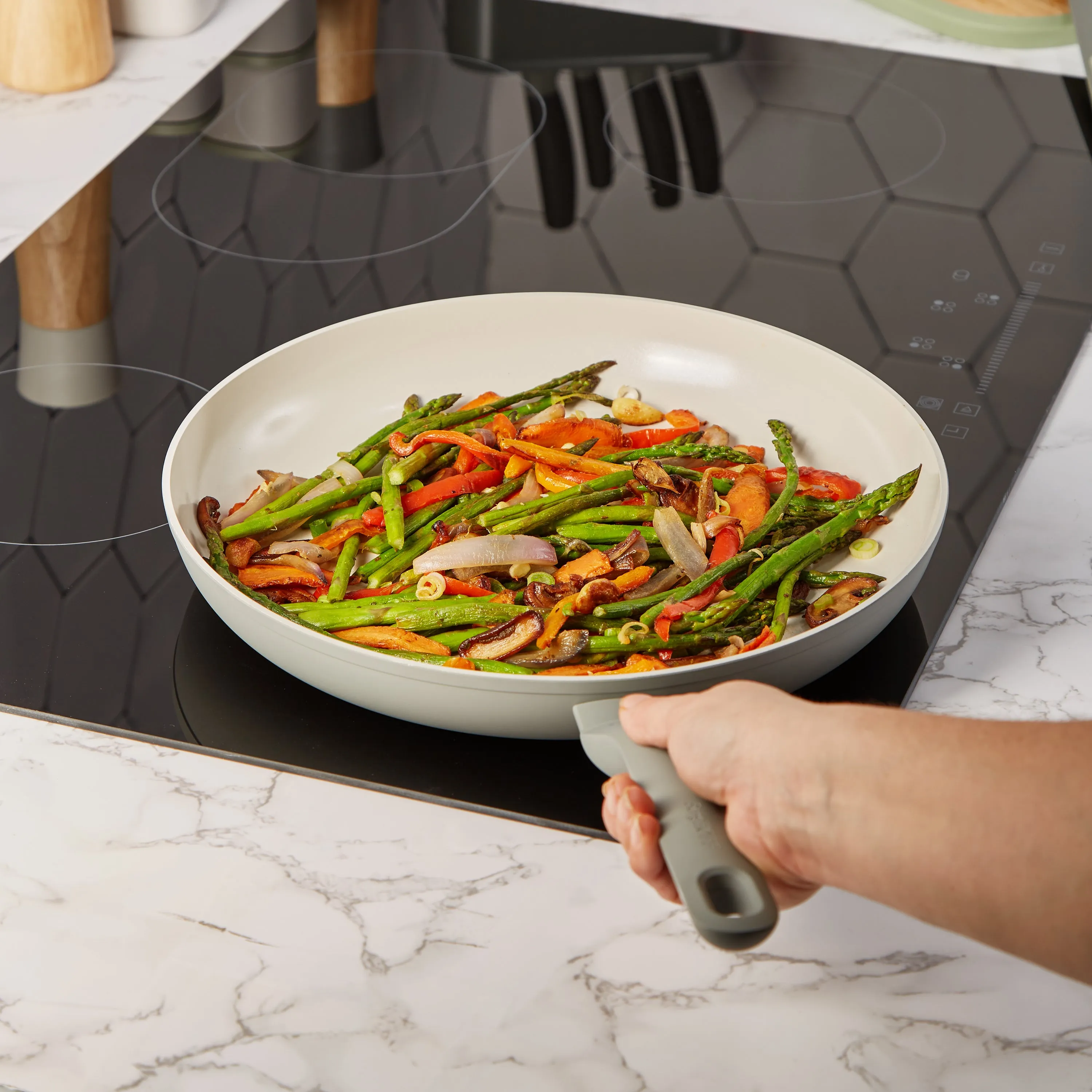 BergHOFF Balance Nonstick Ceramic Frying Pan 12", Recycled Aluminum, Moonmist