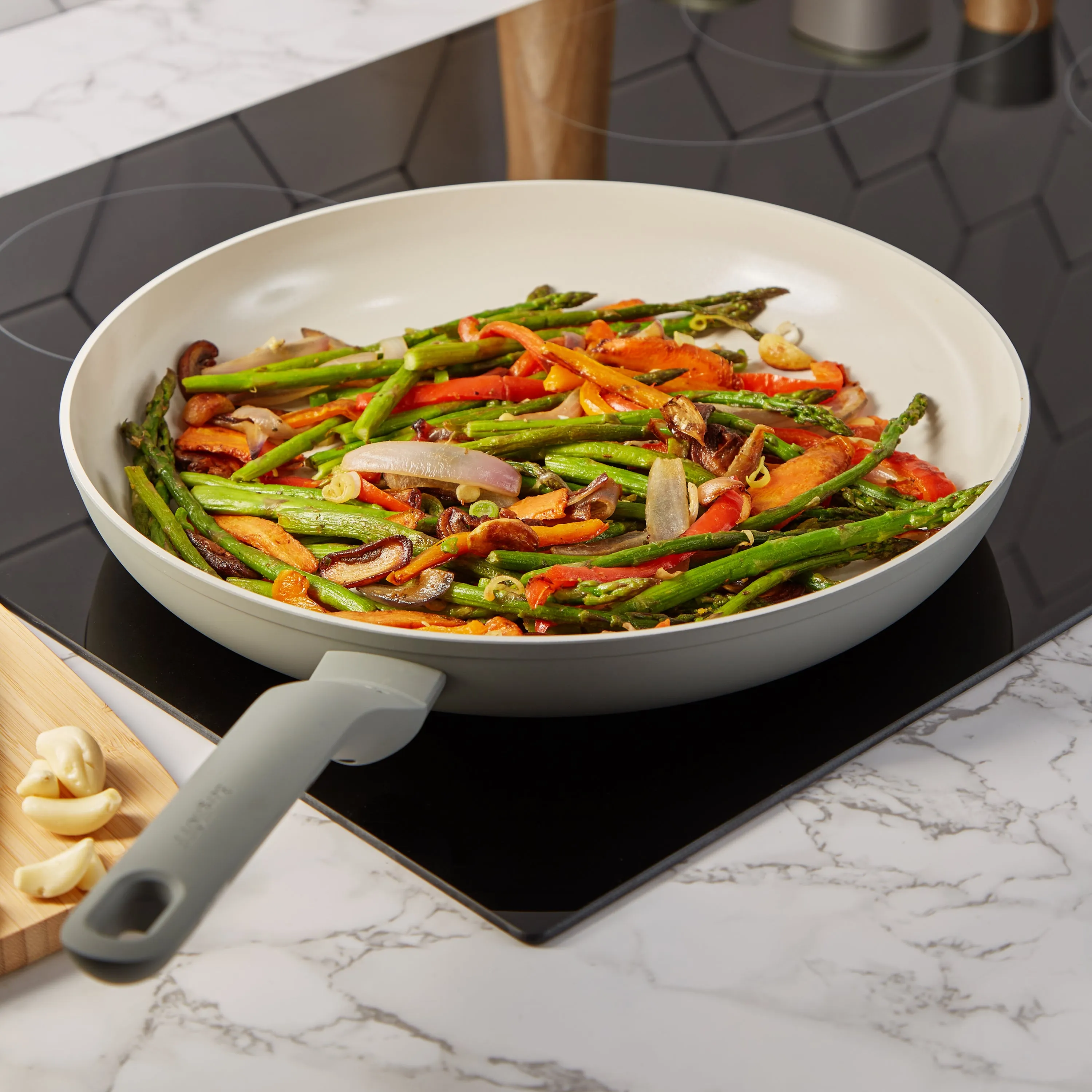 BergHOFF Balance Nonstick Ceramic Frying Pan 12", Recycled Aluminum, Moonmist