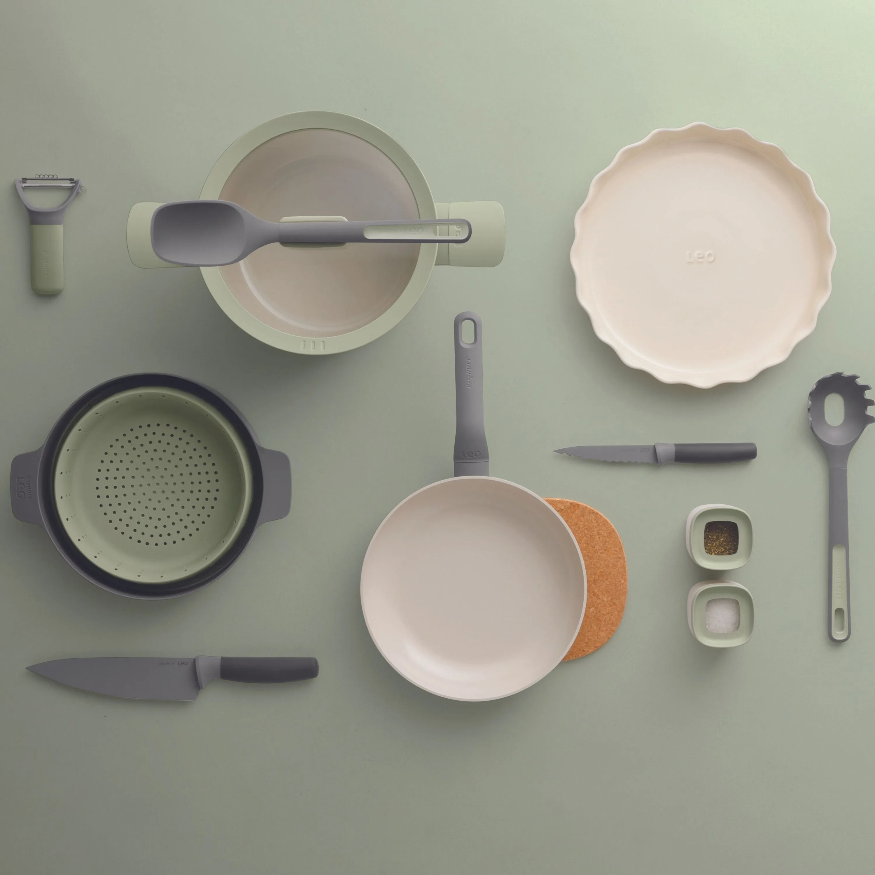 BergHOFF Balance Nonstick Ceramic Sauté Pan 10.25", 3.1qt. With Glass Lid, Recycled Aluminum, Sage
