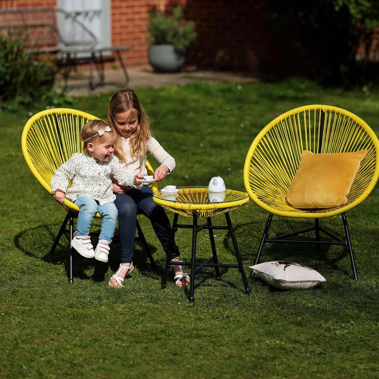 Hebe String Bistro Set - Yellow