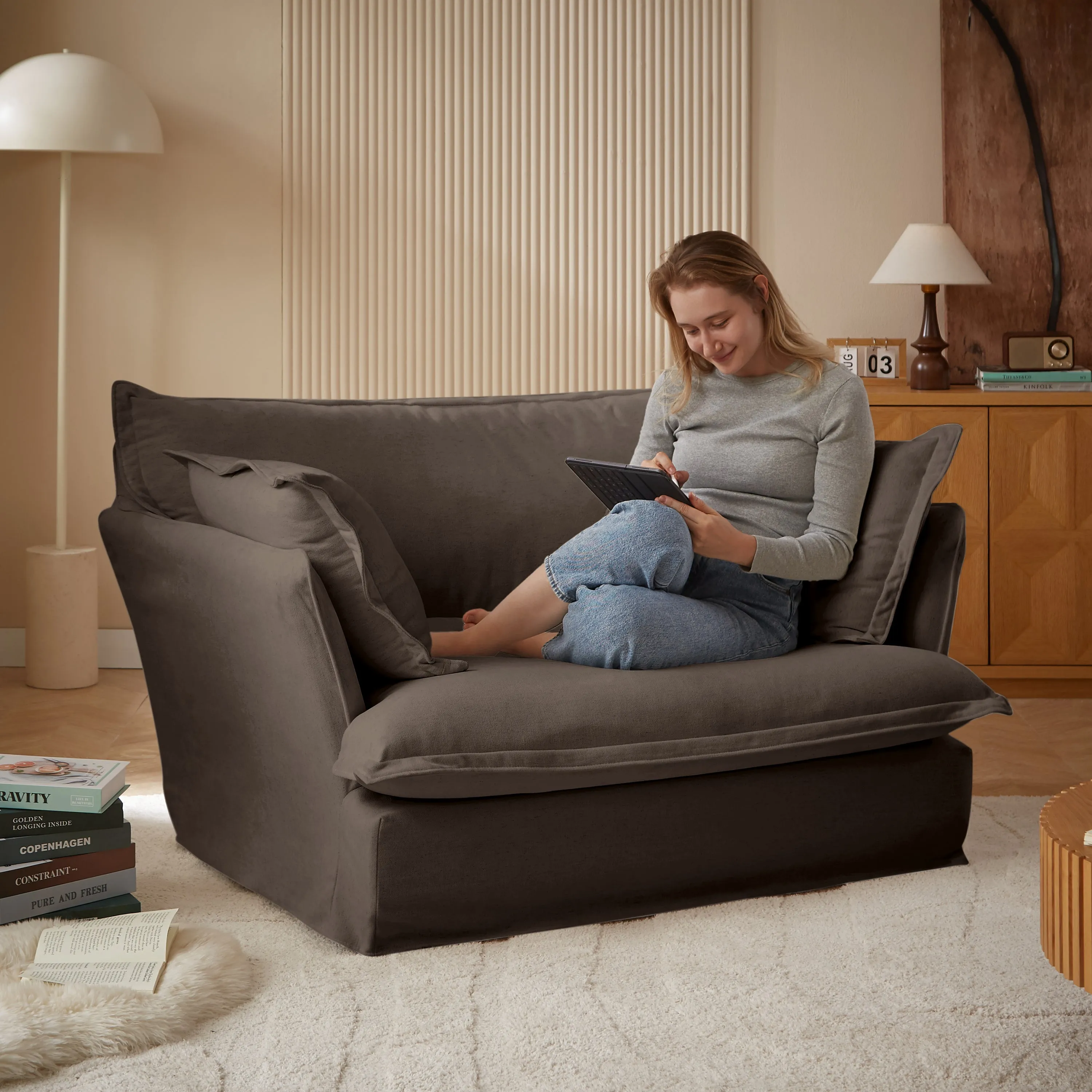 Loza Loveseat Sofa With Pillows - Brown
