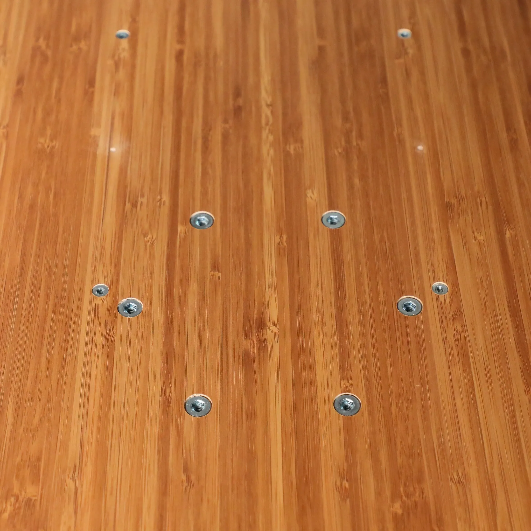 Small Universal Table