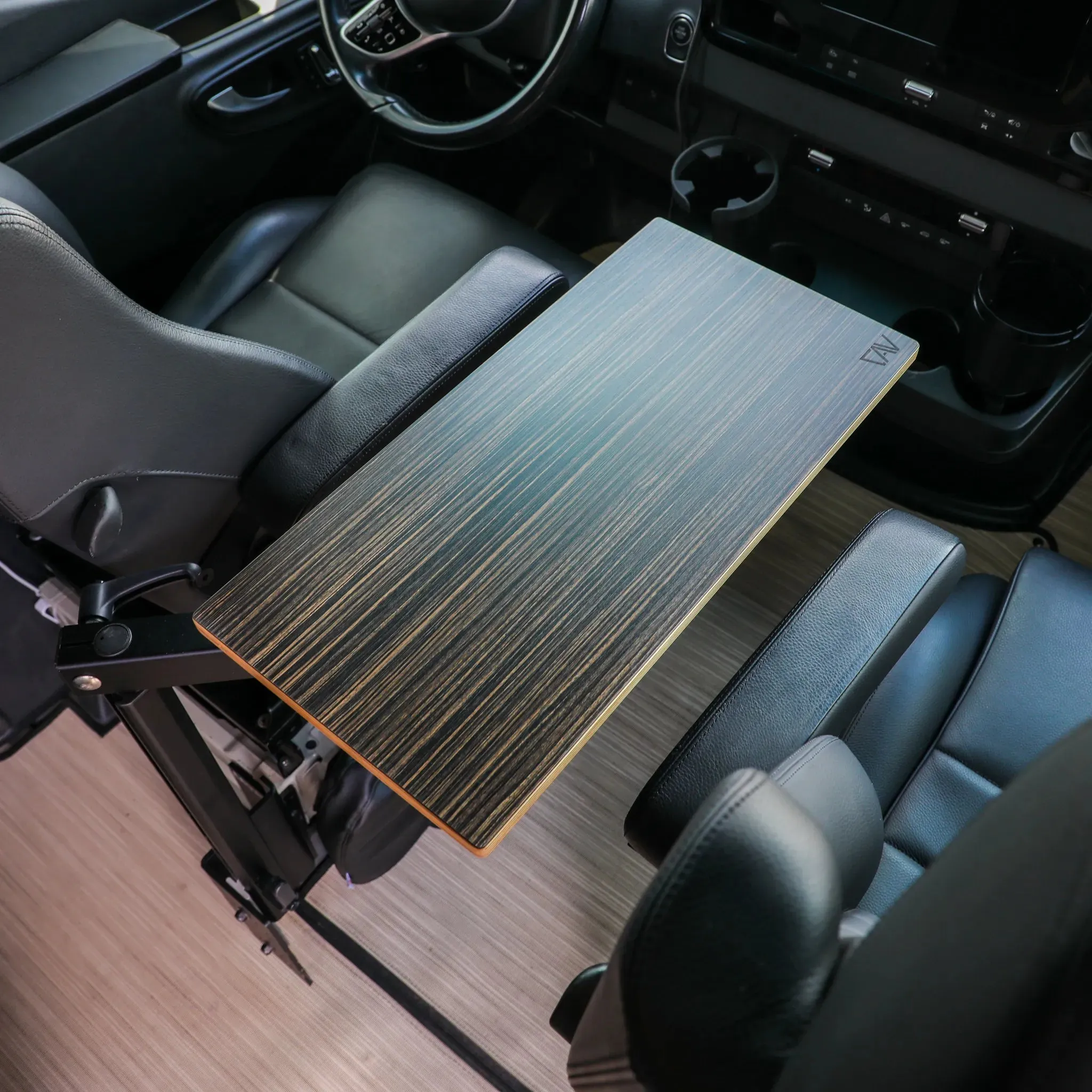 Small Universal Table
