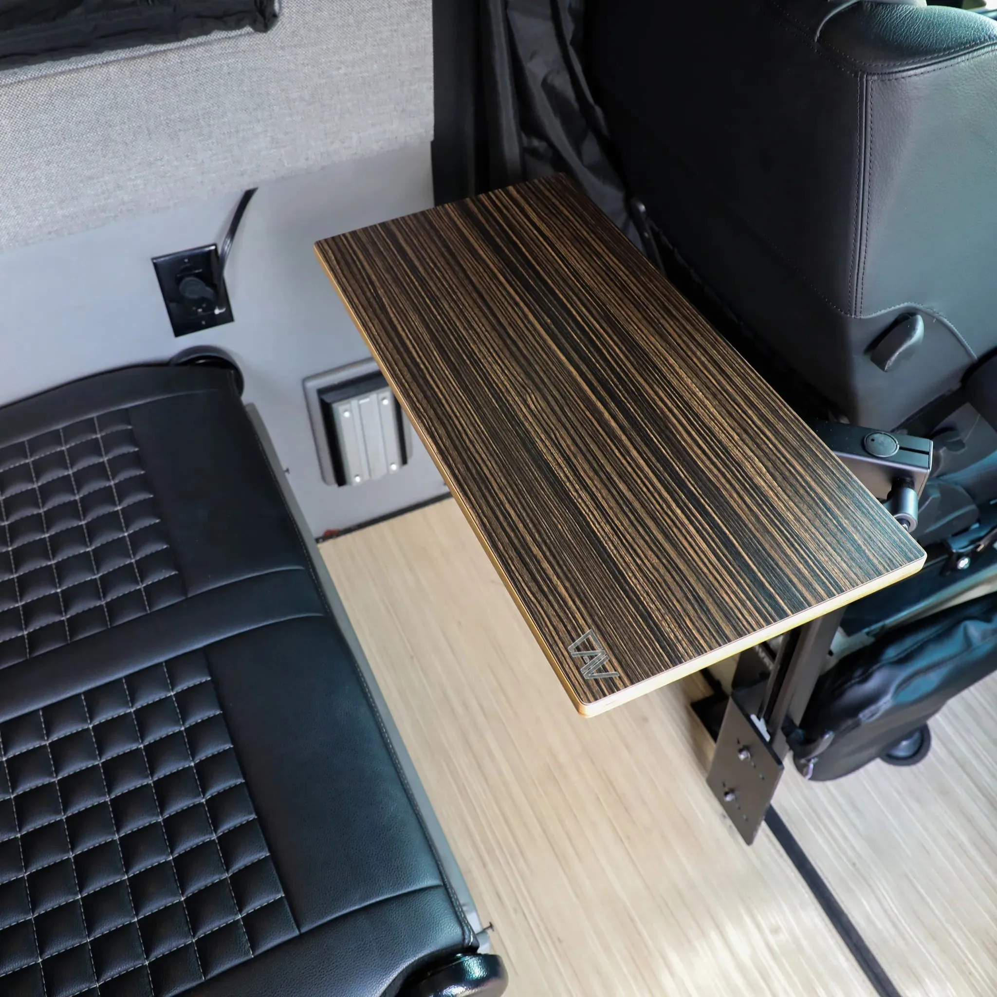 Small Universal Table