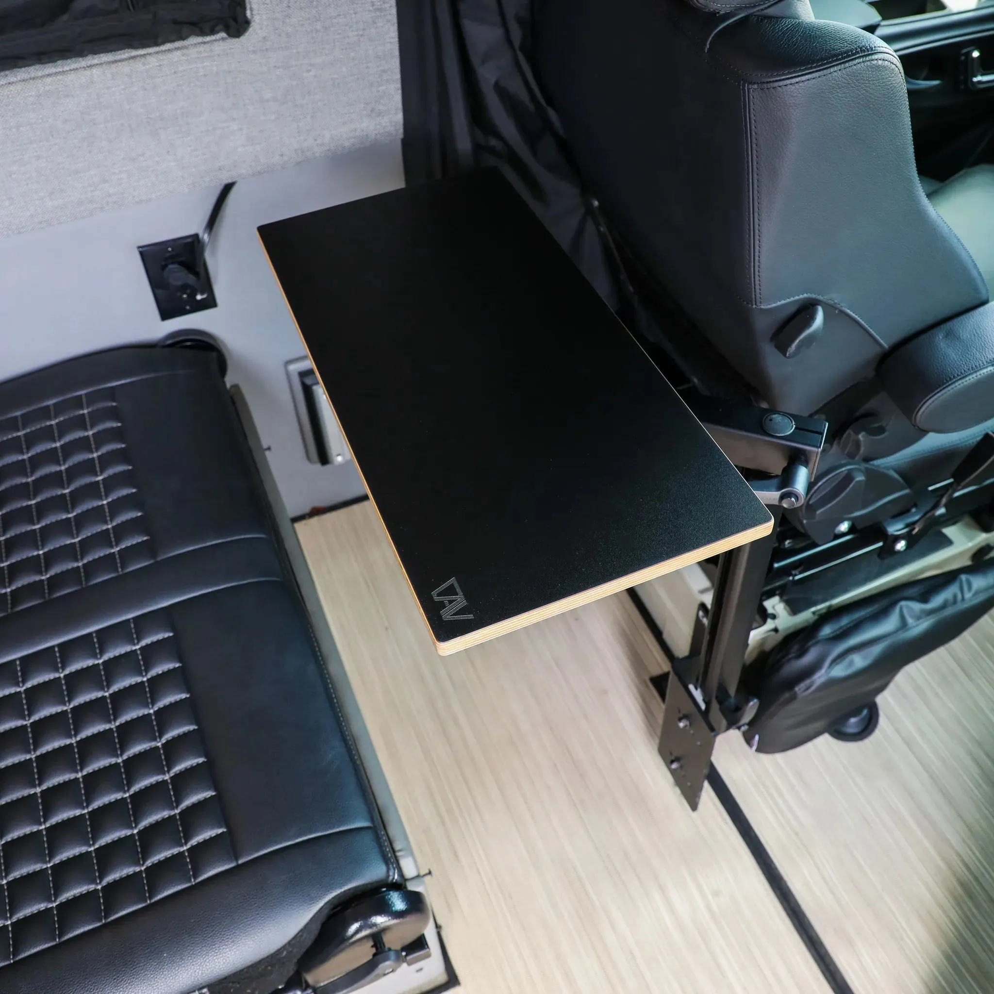Small Universal Table