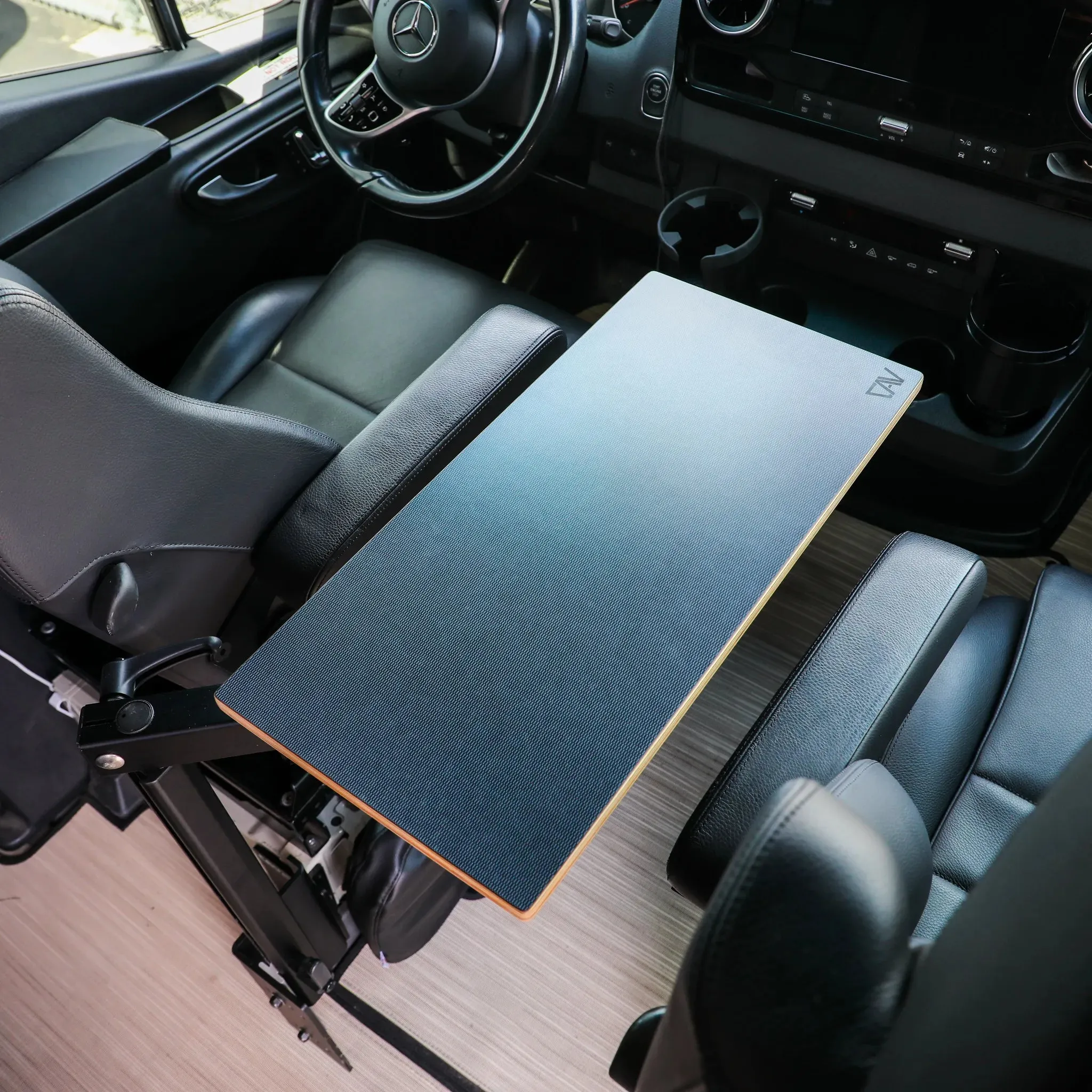 Small Universal Table