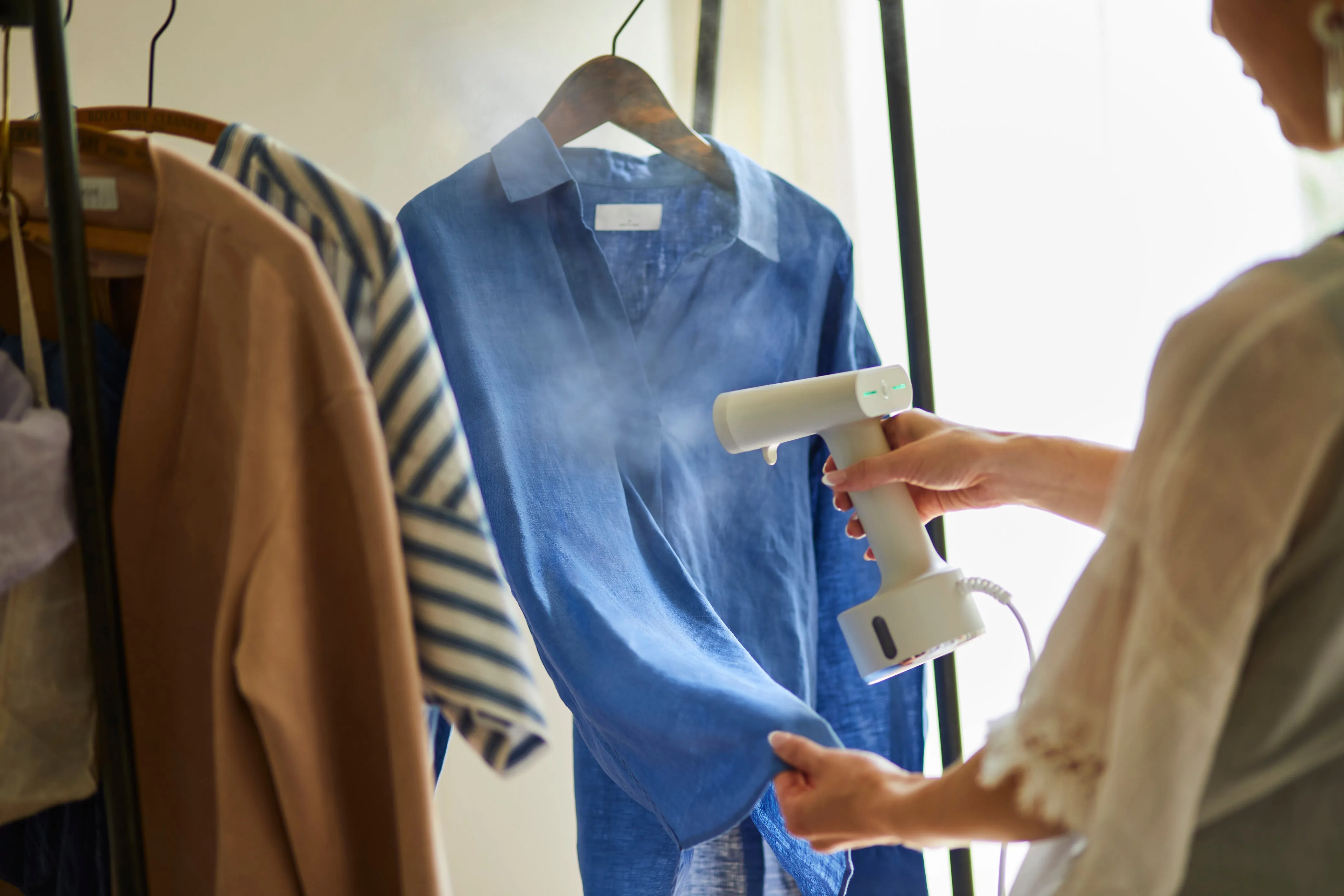 Styling Handy Steamer in Blue Gray